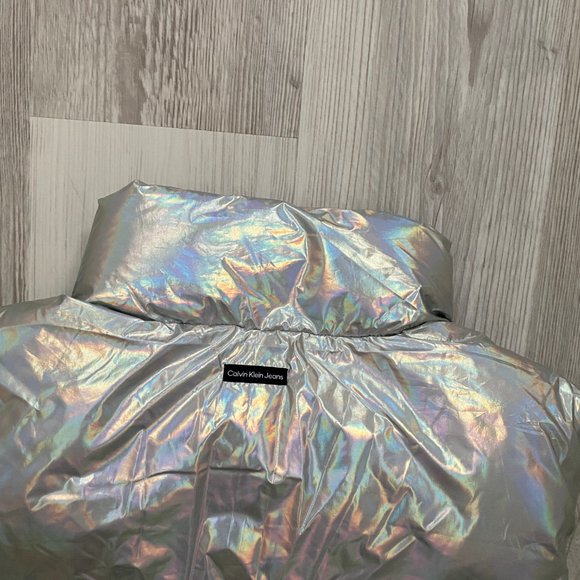 đź’–MEGA SALEđź’–Calvin Klein Men's CJCV7010 IRD Puffer Silver Sleeveless Zipper - Picture 11 of 15